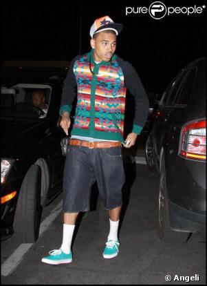 Chris Brown a osé le look intello !