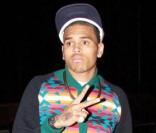 Chris Brown a osé le look intello !