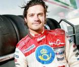 Carl Philip de Suède s'est exprimé en marge de sa course du 17 août à Karlskoga, se félicitant des fiançailles de sa soeur Madeleine