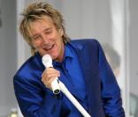 Rod Stewart (qui s'est déguisé en Barry Manilow) 