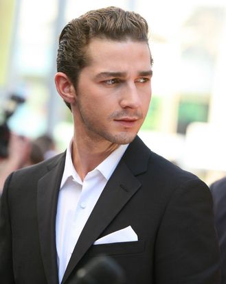 Shia LaBeouf et Carey Mulligan vivent une belle romance sur le tournage de  Money Never Sleeps  !