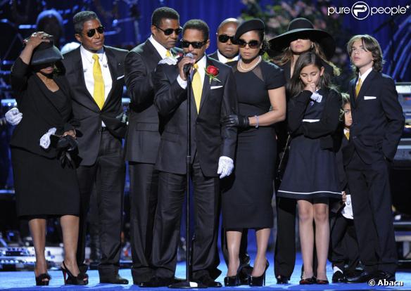 Le clan de Michael Jackson lors de son hommage public le 7 juillet 2009 au Staples Center 