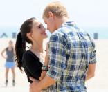 Jessica Lowndes en tournage avec Trevor Donovan. 