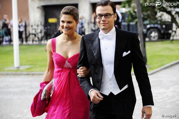 La princesse Victoria de Suède assistait samedi 29 août 2009 au mariage de Jan Dinkespiel et Ellen Stendhal, en compagnie de son fiancé Daniel Westling