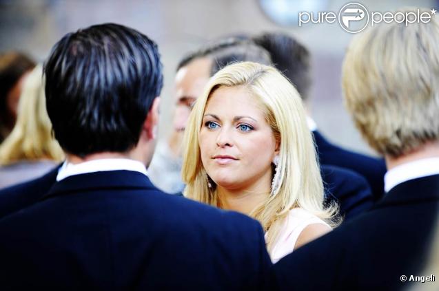 La princesse Madeleine de Suède assistait samedi 29 août 2009 au mariage de Jan Dinkespiel et Ellen Stendhal, en compagnie de son fiancé Jonas Bergström