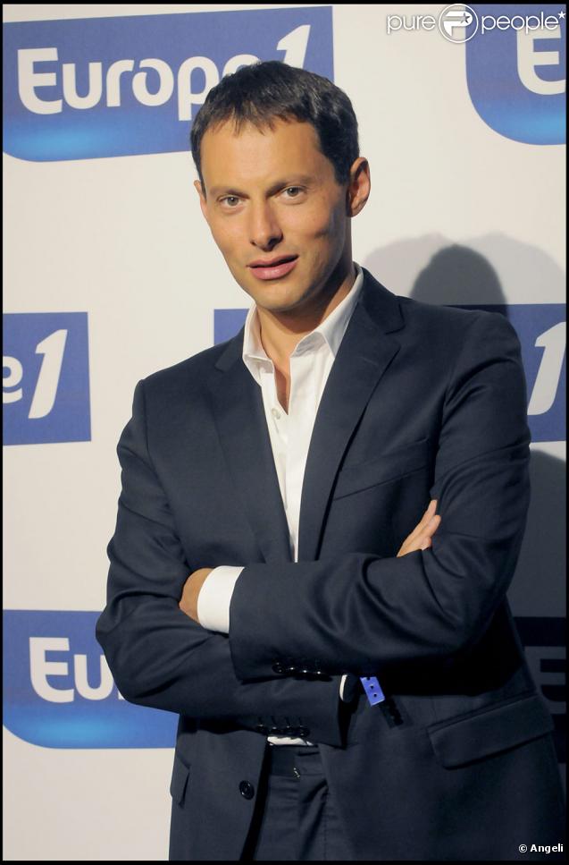 Marc-Olivier Fogiel à la conférence de presse de rentrée d'Europe 1, rue François Ier, le 31/08/09