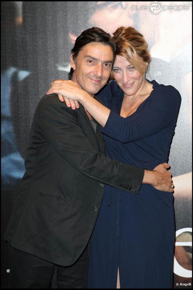 Yvan Attal et Valeria Bruni-Tedeschi lors de la première du film Les Regrets à Paris le 31 août 2009