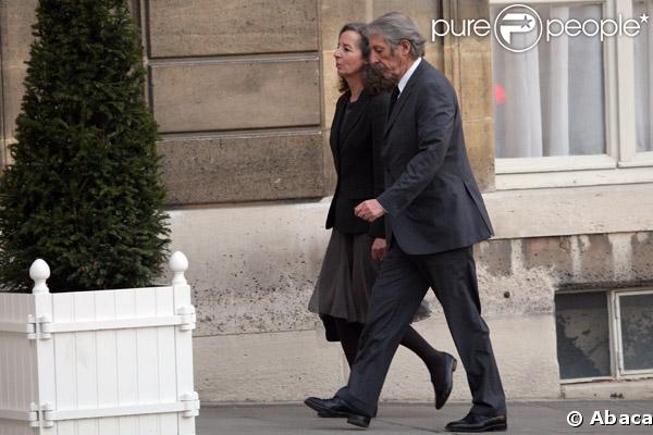 Jean Rochefort et sa femme arrivent à l'Elysée