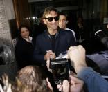 Robbie Williams à Londres pour la première diffusion de son single Bodies, sur BBC Radio 1, le 4 septembre 2009
