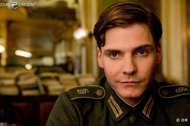 Des images d' Inglourious Basterds  !