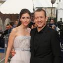 Dany Boon et sa séduisante épouse Yaël nous ont fait... une belle surprise à Deauville !
