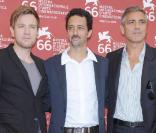 Ewan McGregor, Grant Heslov et George Clooney, à la 66e Mostra de Venise, le 8 septembre 2009 !