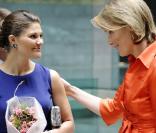 La princesse Victoria de Suède s'est déplacée à Bruxelles pour inaugurer avec Mathilde de Belgique l'exposition  C'est ma Terre 2 - De Copenhague à Kyoto , le 9 septembre 2009