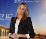 Robin Wright jolie mais... pensive à Deauville !