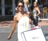 Halle Berry se promène dans les rues de Los Angles. 10/09/09