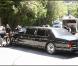 Les biens de Michael Jackson, contenus dans sa maison à Holmby Hills, sont transportés dans de gros camions pour être vendus aux enchères. 10/09/09