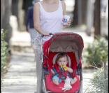 (JOUR 1) Jennifer Garner et sa fille Seraphina ne quittent pas des yeux, Ben Affleck : qui est la femme qui l'accompagne ? Pourquoi Violet a l'air de l'apprécier ? 