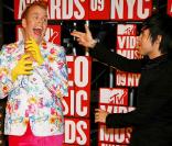 Pete Wentz flingue Perez Hilton