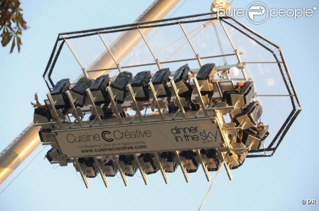 Les invités du Dinner in the sky ont passé une soirée inoubliable !