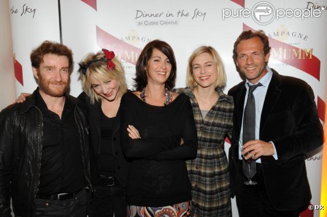 Thierry Frémont Julie Depardieu, Zabou Breitman, Marie-José Croze, Stéphane Freiss lors du Dinner in the Sky