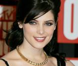 MTV Video Music Awards 2009, le 13 septembre au Radio City Music Hall : Ashley Greene était l'oeil de la mode pour la chaîne MTV 