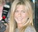 Quand Ellen DeGeneres fait chanter Jennifer Aniston... celle-ci s'en sort très bien ! Regardez !