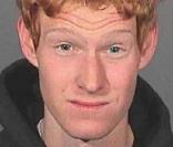 Redmond O'Neal, le fils de la regrettée Farrah Fawcett reste dans un centre de désintoxication pour un an ! Il risque 6 ans de prison...