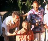Henri Salvador : traditionnelle partie de pétanque avec les potes Darry Cowl et Stéphane Collaro
