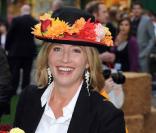 Emma thompson hier soir à Londres pour la première de  Morris: a life with bells on .