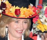 Emma Thompson hier soir à Londres pour la première de  Morris : a life with bells on .