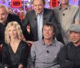 Nicolas Hulot entouré de Pascal Obispo, Grand Corps Malade, Pierre Richard, Michel Drucker, Kad Merad, Sandrine Bikerlain et Antoine Dulery.<br />