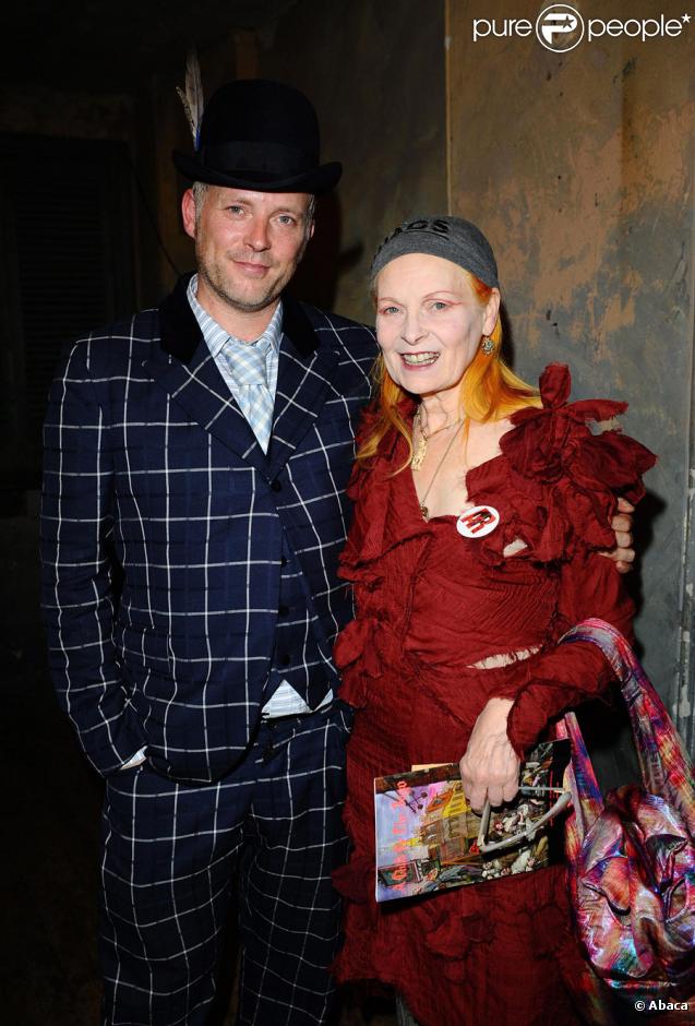 Vivienne Westwood et son fils Joe Corre au défilé Child of the Jago à Londres, le 23 septembre 2009