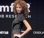 Noémie Lenoir au gala de l'amfAR organisé dans le cadre de la Fashion Week milanaise. 28/09/09