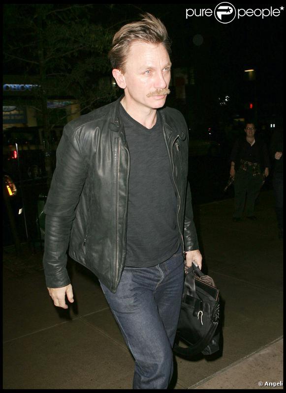 Daniel Craig 