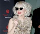 Lady Gaga présentait hier sa propre marque d'écouteurs pour lecteurs MP3, à New York.
