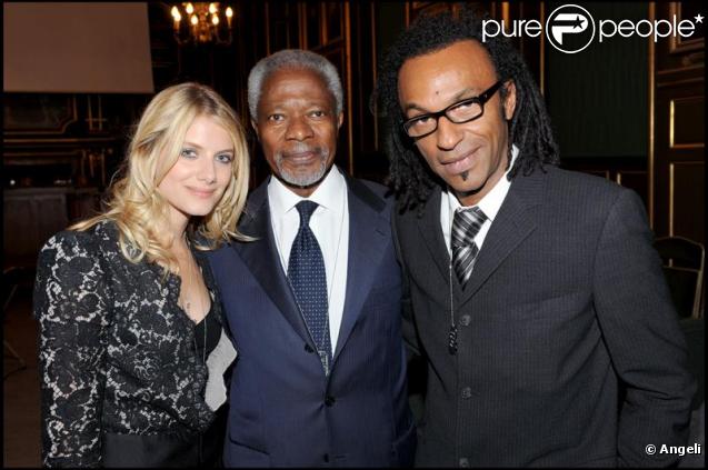 Mélanie Laurent, Koffi Annan et Manu Katché à la présentation du tube 