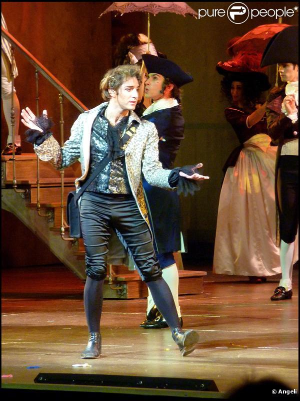 Mikelangelo Loconte dans la comédie musicale Mozart, l'Opéra rock.