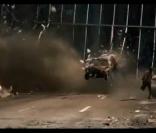 5 minutes du film catastrophe 2012 de Roland Emmerich, avec John Cusack.