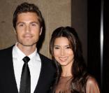 Roselyn Sanchez et Eric Winter lors du 8ème Gala Opération Sourire au Beverly Hilton Hotel à Beverly Hills le 2 octobre 2009