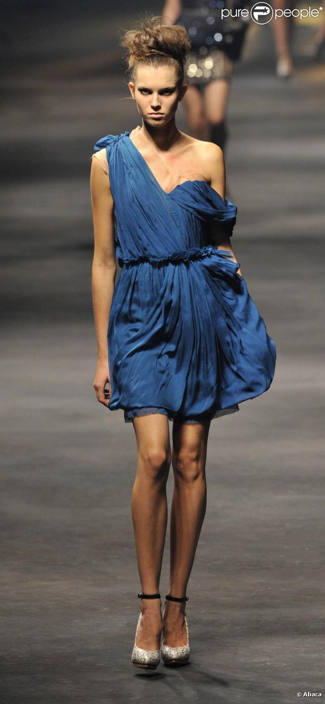 Défilé Lanvin, par Alber Elbaz lors de la Fashion week parisienne le 2 octobre 2009