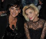 Inès de la Fressange et Clotilde Courau au défilé Lanvin lors de la Fashion Week parisienne le 2 octobre 2009 à la Halle Freyssinet