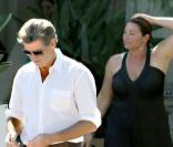 Pierce Brosnan et sa femme Keely Shaye Smith en balade à Los Angeles  
