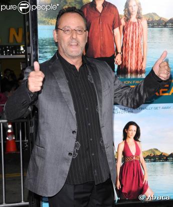 Jean Reno au top, à l'occasion de l'avant-première de  Thérapie de Couples , au Mann's Chinese Theatre de Los Angeles, le 5 octobre 2009 !