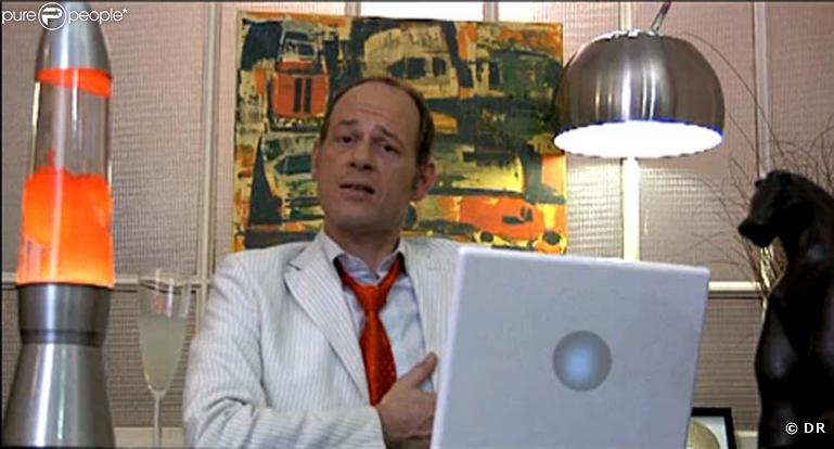 GrossIdol taille les concurrents de la télé réalité avec le clip de Musique Universelle, de Bamgli