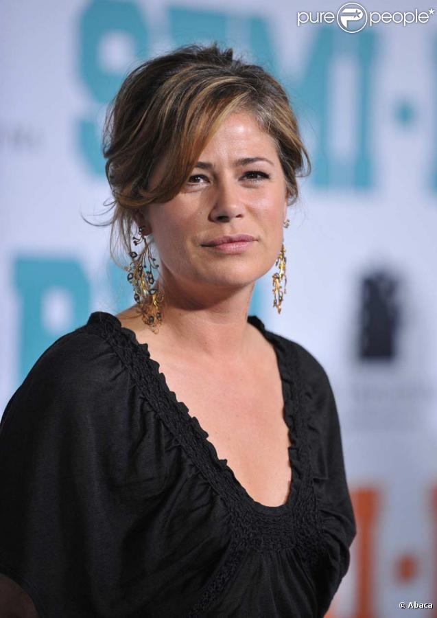 Alors qu'elle devait commencer le tournage de sa nouvelle série, Maura Tierney a appris qu'elle est atteinte d'un cancer du sein en juillet dernier. Les médecins sont très positifs mais elle doit se reposer et suivre son traitement. 