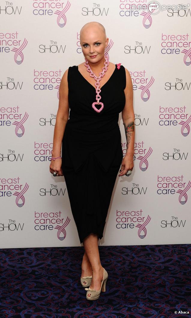 Gail Porter lors d'un défilé pour la lutte contre le cancer du sein à Londres le 7 octobre 2009