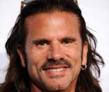 Lorenzo Lamas lors de la soirée The Famous Cupcakes à Beverly Hills le 7 octobre 2009