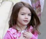 Katie Holmes passe l'après-midi avec sa mère Kathleen Holmes et sa petite Suri Cruise à Boston le 7 octobre 2009