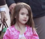 Katie Holmes passe l'après-midi avec sa mère Kathleen Holmes et sa petite Suri Cruise à Boston le 7 octobre 2009