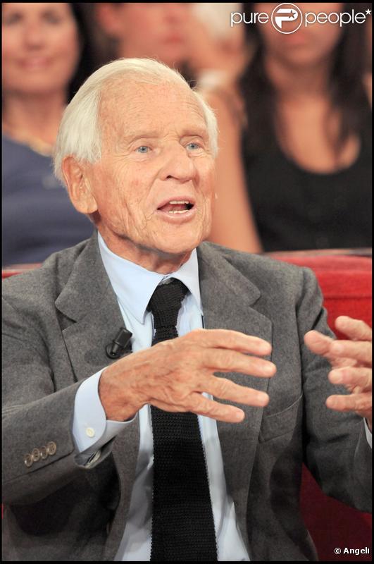 Jean d'Ormesson à l'enregistrement de Vivement Dimanche, le 7 octobre 2009 (diffusion le 11 octobre 2009)